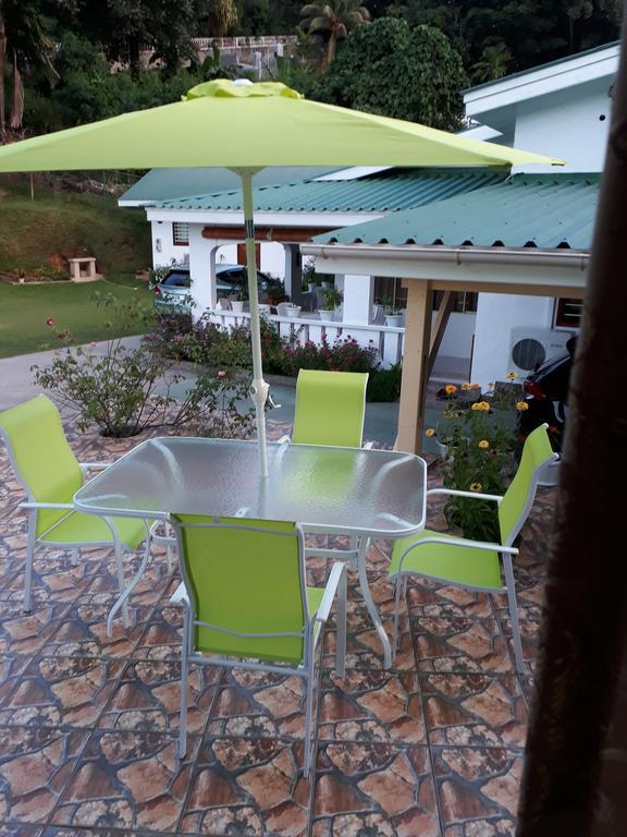 Loversnest Self Catering Anse aux Pins Exterior photo
